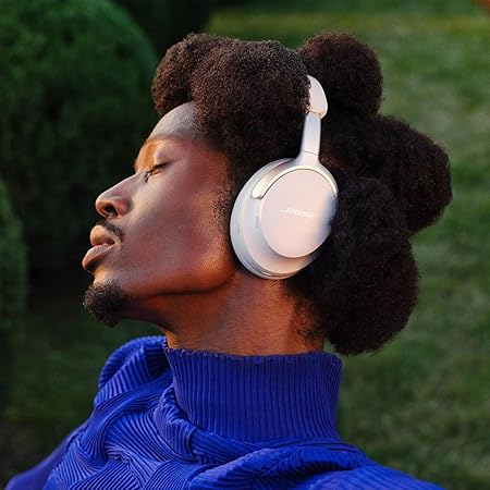 Bose QuietComfort headphone image